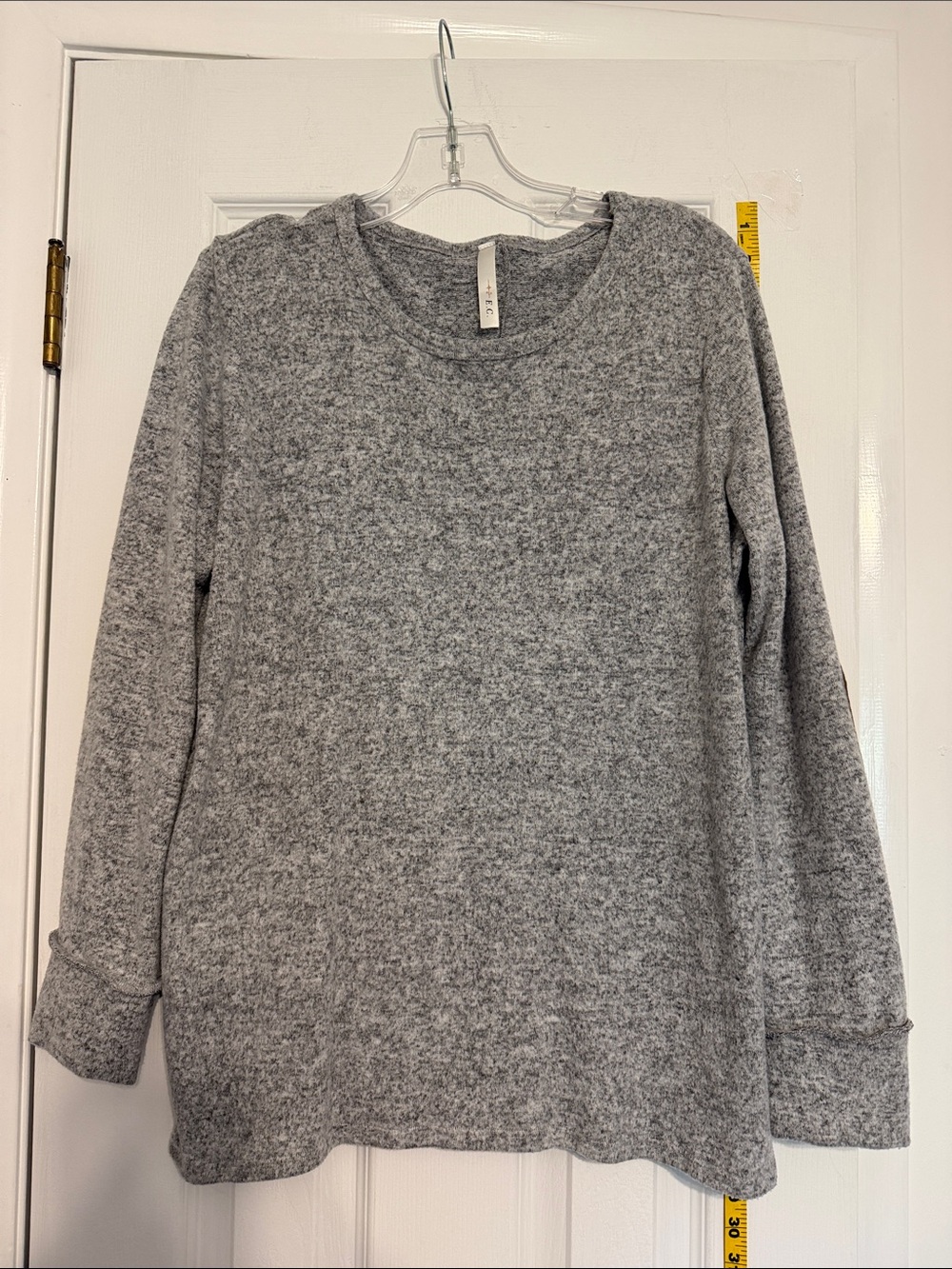 Women's Gray Crewneck Pullover Sweater